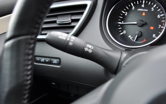 Nissan Qashqai cena 83500 przebieg: 82630, rok produkcji 2019 z Działoszyn małe 326